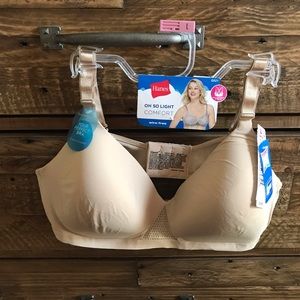 NWT Large Hanes Wire Free Comfort Flex Fit Bra